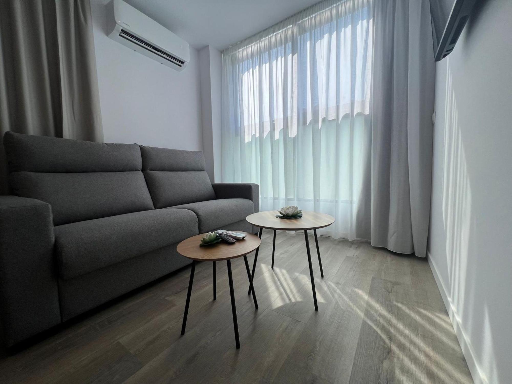 Aurea Pal 8 Y Gran Atenea Esperanto 5 Appartement